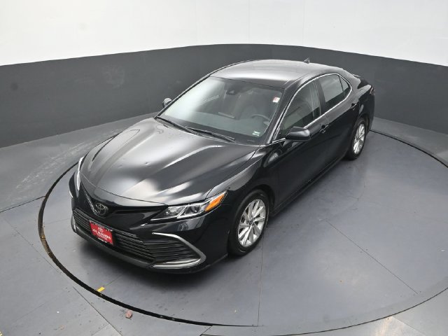 Used 2023 Toyota Camry LE AWD/4WD image 25