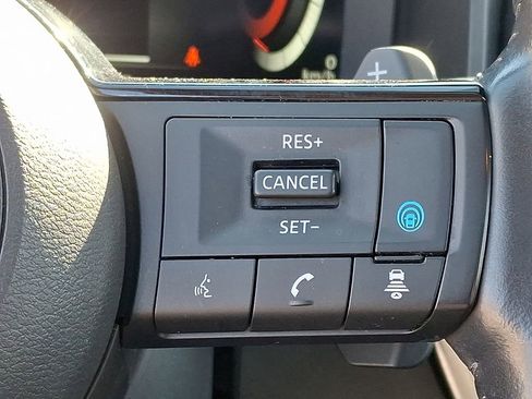 Certified 2023 Nissan Rogue Platinum image 23