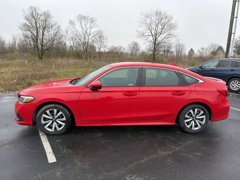 Used 2023 Honda Civic LX image 3