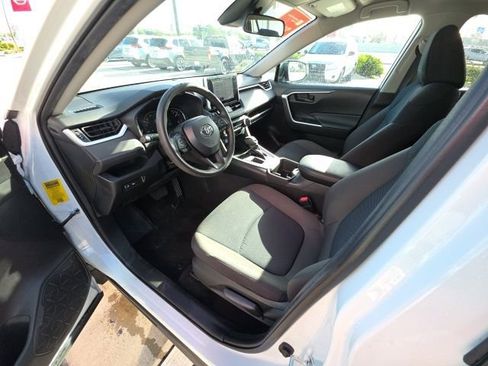 Used 2023 Toyota RAV4 LE FWD image 12
