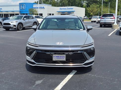 Used 2025 Hyundai Sonata SEL FWD image 8