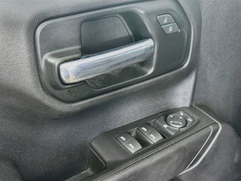 Used 2020 Chevrolet Silverado 1500 Custom w/ Custom Value Package RWD image 18