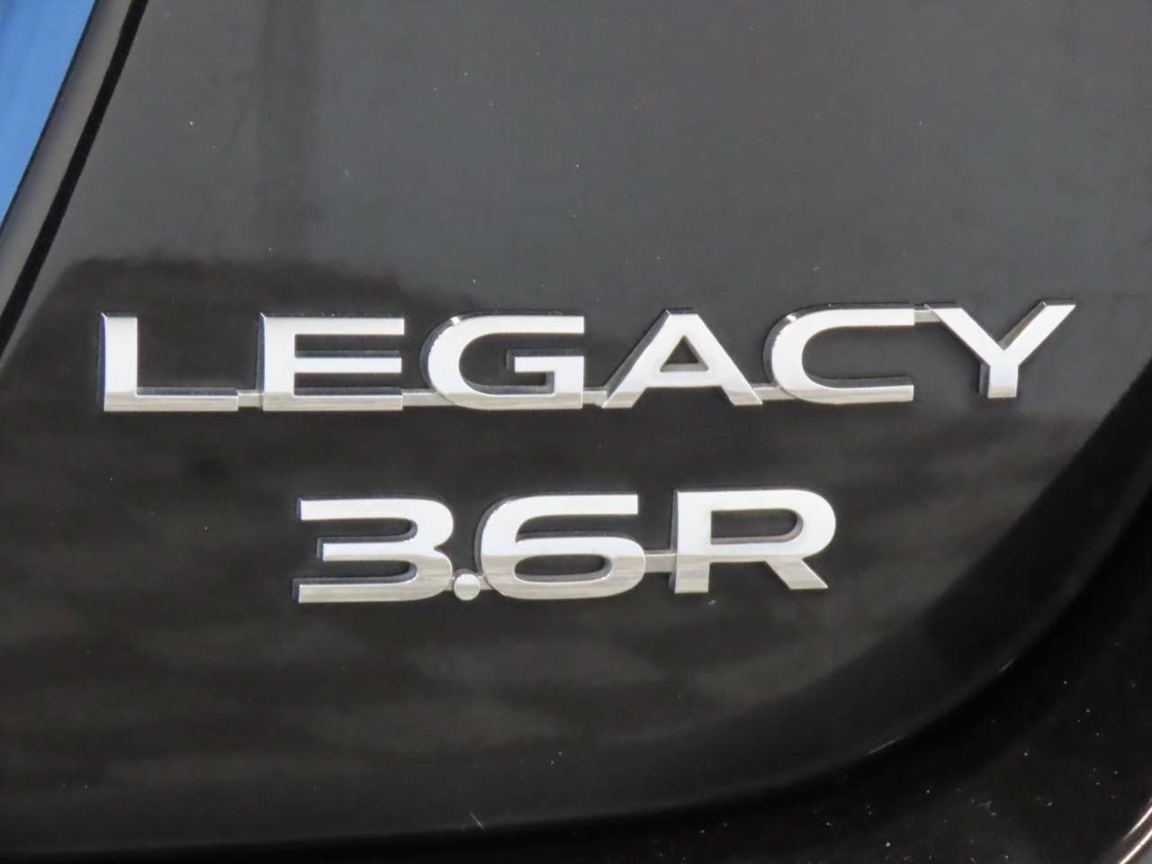 Used 2017 Subaru Legacy 3.6R Limited w/ Popular Package #4 AWD/4WD image 4