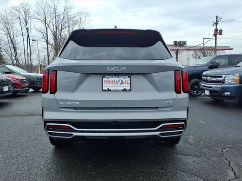 Used 2023 Kia Sorento SX image 22
