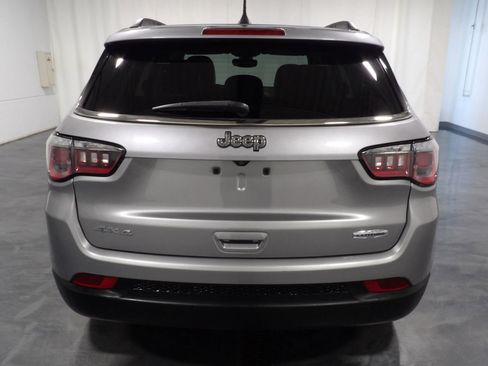 Used 2018 Jeep Compass Latitude w/ Popular Equipment Group image 6