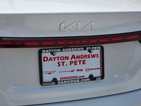 Used 2024 Kia Forte LXS w/ LXS Technology Package FWD image 9