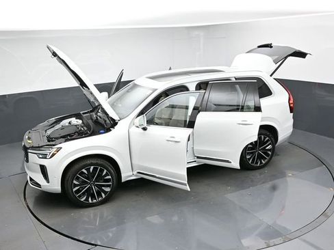 New 2026 Volvo XC90 B6 Ultra w/ Lounge Package image 53