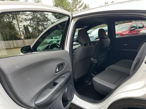 Used 2022 Honda HR-V Sport image 15