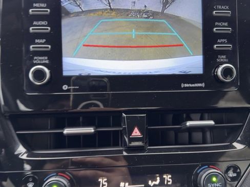 Used 2024 Toyota Camry SE image 43