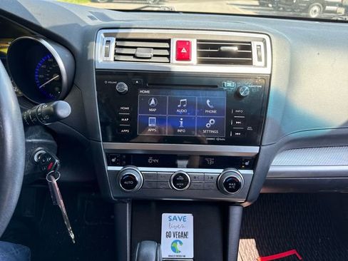 Used 2017 Subaru Outback 2.5i Premium AWD/4WD image 27