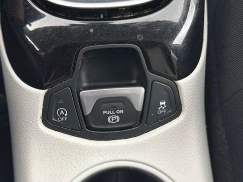 Used 2020 Jeep Compass Limited AWD/4WD image 21