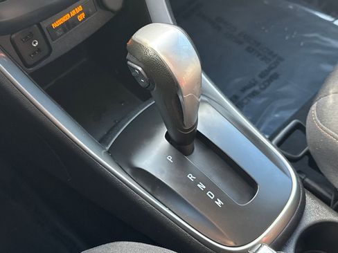 Used 2017 Chevrolet Trax LT image 25