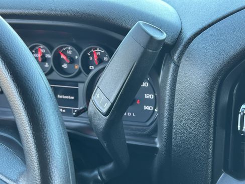 Used 2025 Chevrolet Silverado 2500 Custom w/ Custom Convenience Package image 25