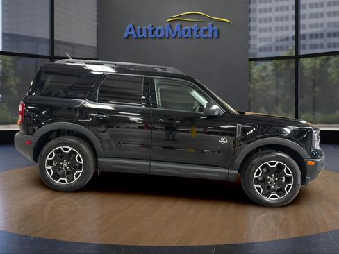 Used 2025 Ford Bronco Sport Outer Banks AWD/4WD image 13