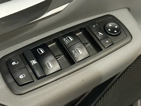 Used 2019 RAM 1500 Big Horn AWD/4WD image 18