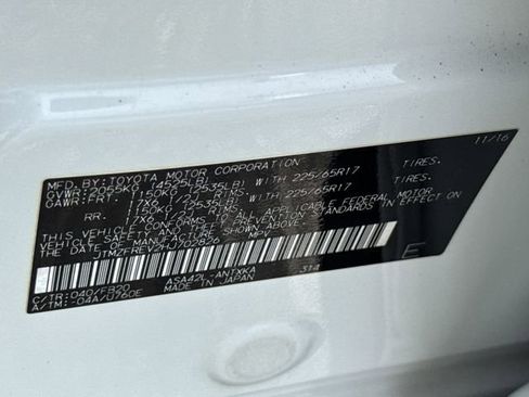 Used 2017 Toyota RAV4 LE image 40