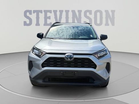 Used 2020 Toyota RAV4 LE w/ Carpet Mat Package AWD/4WD image 8