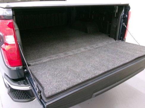 Used 2019 Chevrolet Silverado 1500 LT w/ All-Star Edition AWD/4WD image 12