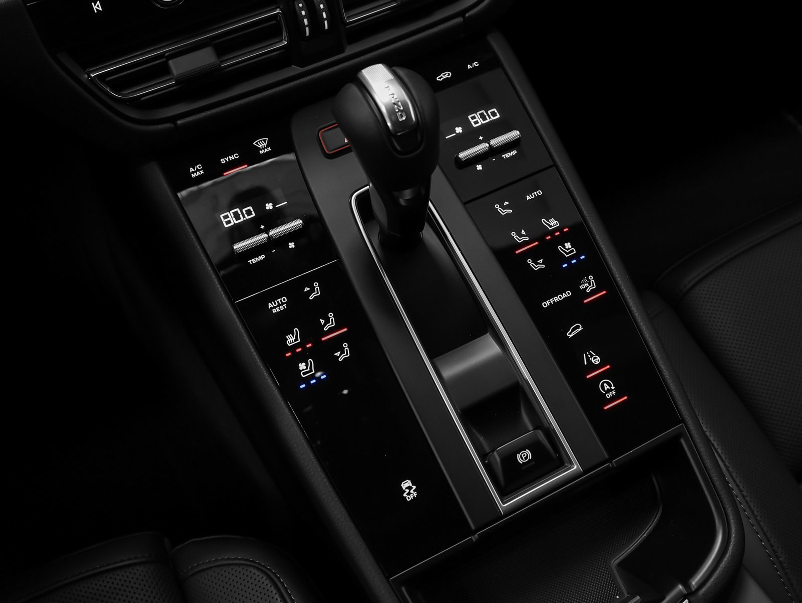 Certified 2026 Porsche Macan AWD/4WD image 38