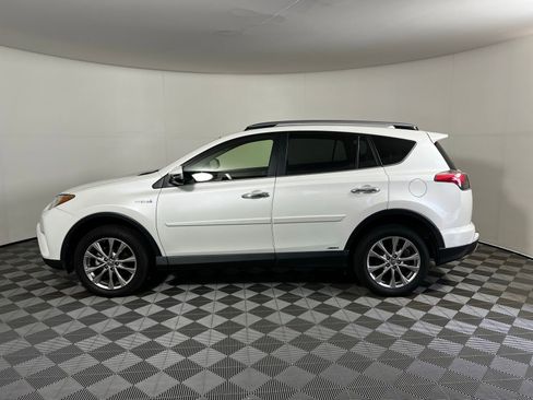 Used 2018 Toyota RAV4 Limited w/ Advanced Technology Package AWD/4WD image 8