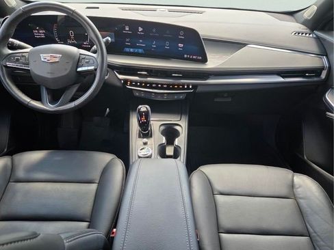 Certified 2024 Cadillac XT4 Premium Luxury FWD image 23