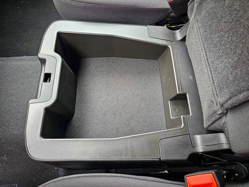 New 2026 GMC Sierra 1500 SLE w/ Preferred Package image 32