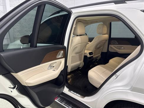 Used 2021 Mercedes-Benz GLE 350 4MATIC image 30