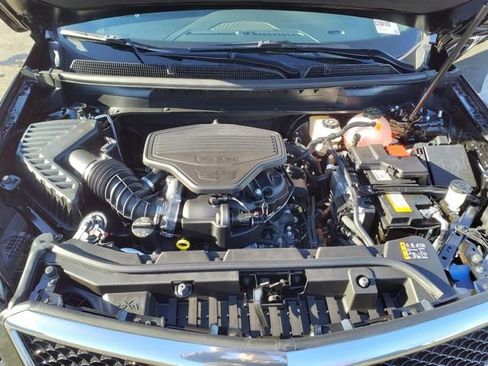 New 2025 Cadillac XT5 Sportv image 12