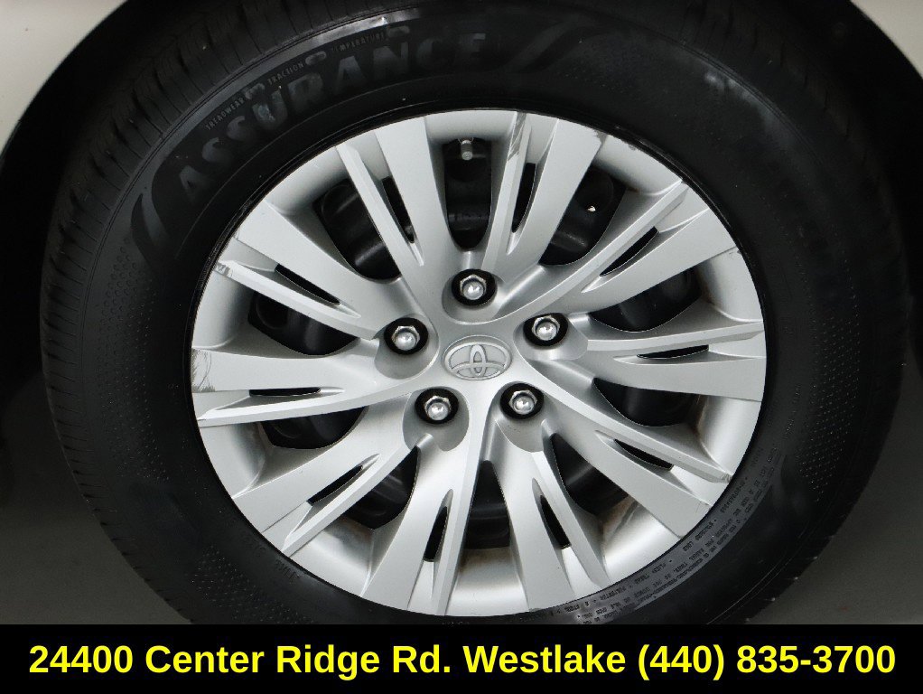 Used 2014 Toyota Camry LE FWD image 10