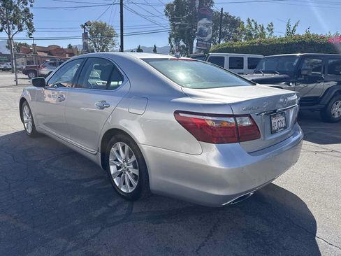 Used 2010 Lexus LS 460 RWD image 5