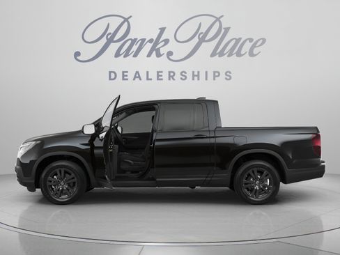 Used 2020 Honda Ridgeline Sport image 2