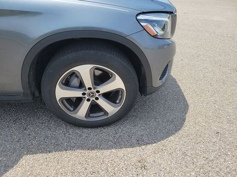 Used 2019 Mercedes-Benz GLC 300 4MATIC image 6