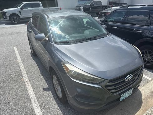 Used 2016 Hyundai Tucson SE FWD image 4