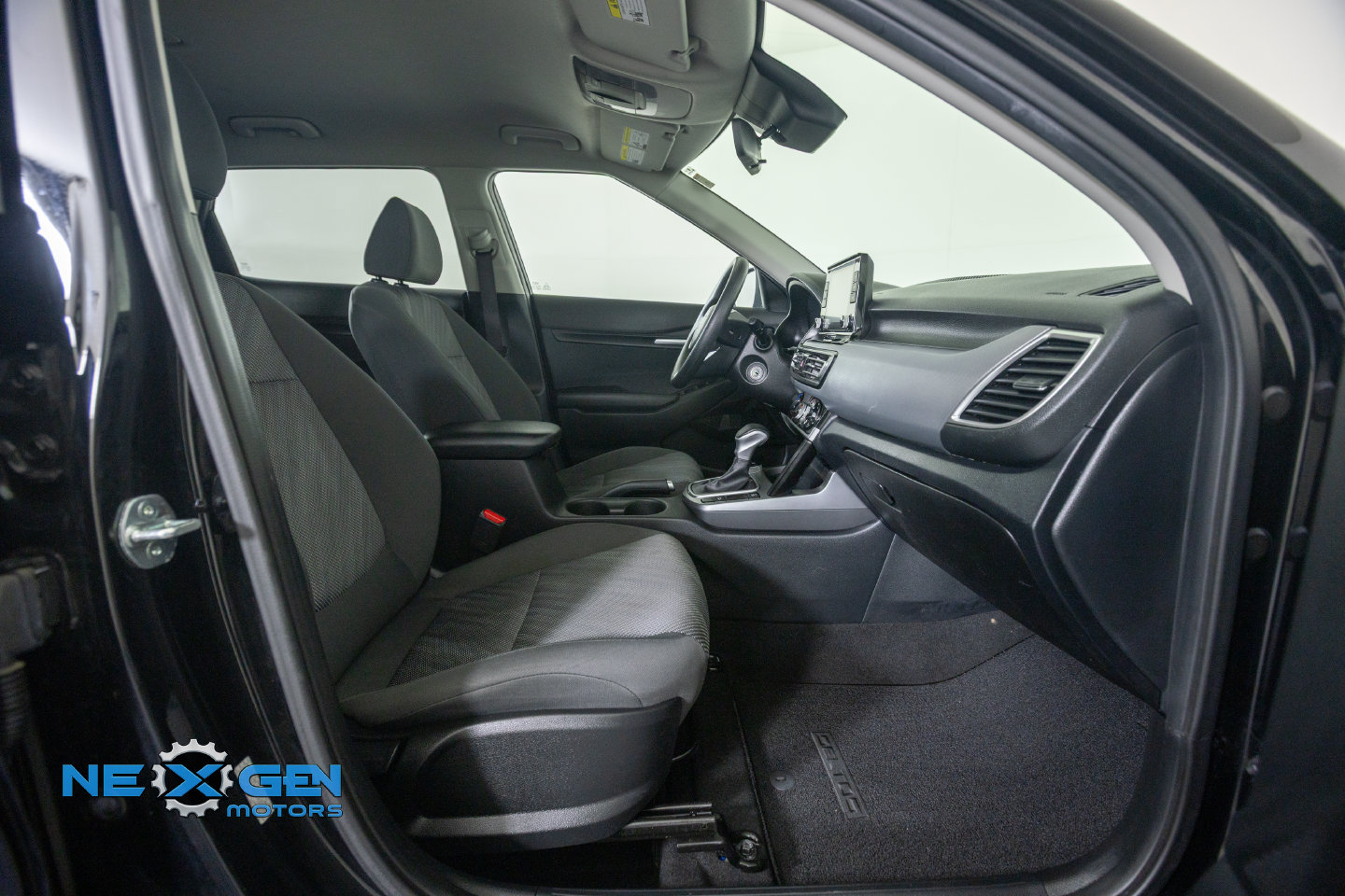 Used 2023 Kia Seltos LX AWD/4WD image 41
