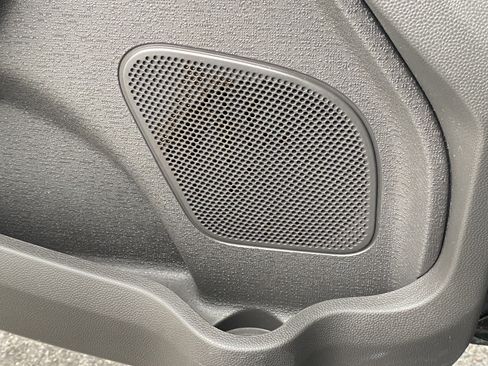 Used 2014 Ford Fiesta SE image 30