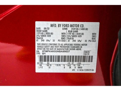 Used 2022 Ford Edge Titanium w/ Class II Trailer Tow Package image 48