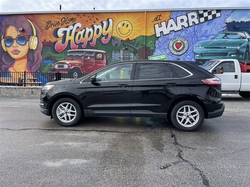Used 2023 Ford Edge SEL image 2