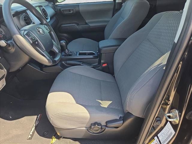 Used 2020 Toyota Tacoma SR w/ SR Convenience Package RWD image 16