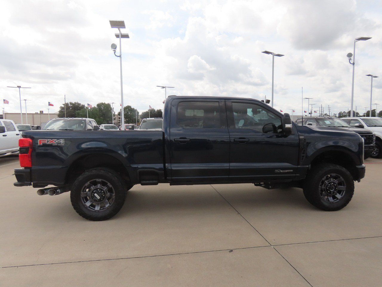 Used 2024 Ford F250 Lariat w/ Lariat Ultimate Package AWD/4WD image 10