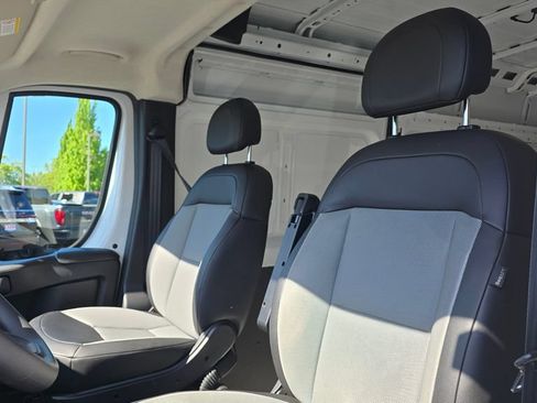 Used 2025 RAM ProMaster 2500 w/ Convenience Group FWD image 63
