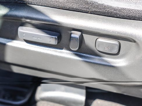 Used 2020 Honda Pilot EX image 12