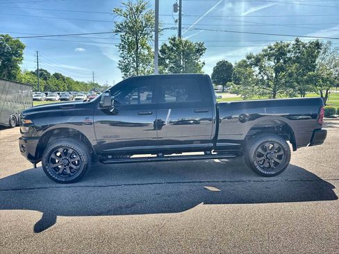 Used 2025 RAM 2500 Big Horn AWD/4WD image 5