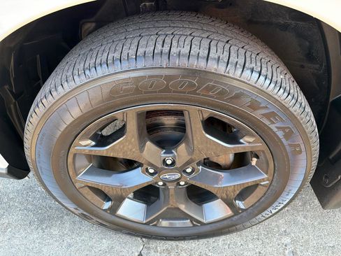 Used 2018 Subaru Forester 2.5i Premium image 17