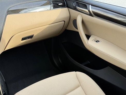 Used 2017 BMW X3 sDrive28i image 14