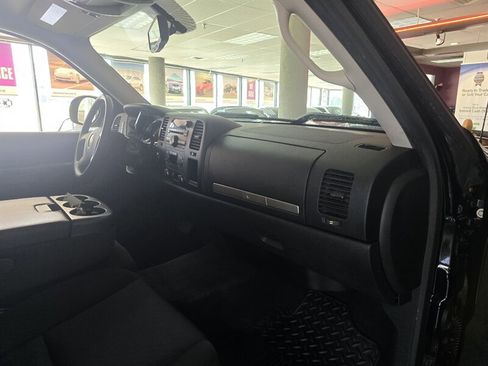 Used 2013 Chevrolet Silverado 1500 LT w/ All-Star Edition AWD/4WD image 11