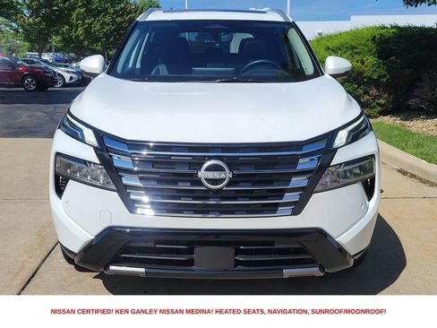 Certified 2025 Nissan Rogue Platinum w/ Tech Package AWD/4WD image 8