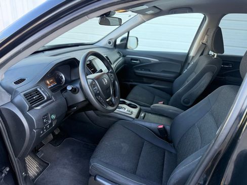 Used 2021 Honda Ridgeline Sport image 17