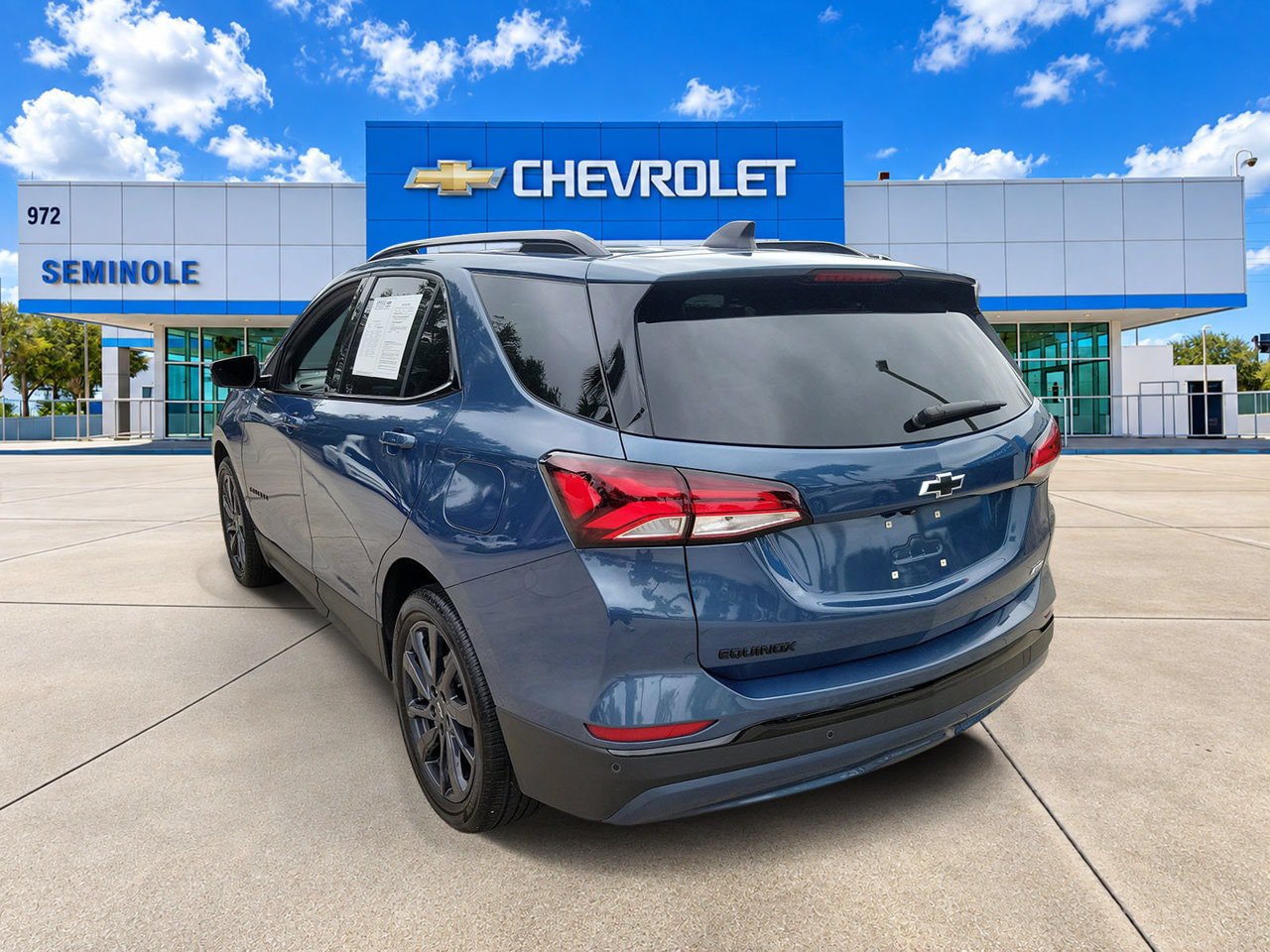 Certified 2024 Chevrolet Equinox RS FWD image 4