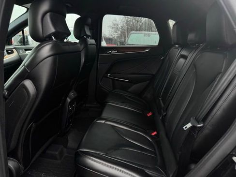 Used 2019 Lincoln MKC Select w/ Select Plus Package image 19