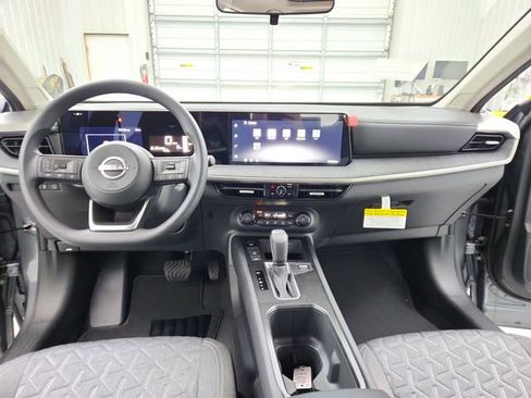 New 2026 Nissan Kicks SV w/ SV Premium Package image 24